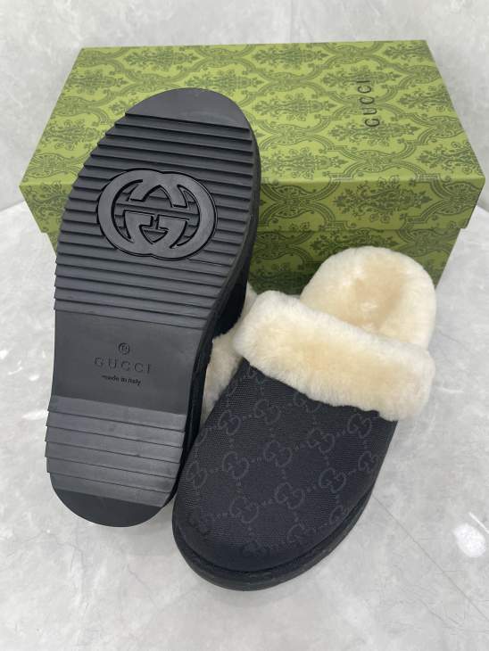 Picture of Gucci Slippers _SKUGuccisz35-4452200.5cmh1002